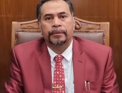 Pengacara Kondang Jakarta asal NTT Minta Konflik Berdarah di Adonara Segera Diakhiri, Bila Perlu Direlokasi