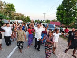 Tarian dan Air Mata Bahagia Sambut Kehadiran SPK Sang “Jenderal Air” di Pedalaman TTS