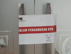 Buntut OTT Gubernur Bengkulu non Aktif, KPK Segel Rumah Sekda dan Ruang Kerja Kadis