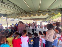 Polwan Polres Flores Timur Hadirkan Senyum Anak-Anak Korban Erupsi Lewotobi Melalui Trauma Healing