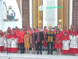 Warga Keturunan Tionghoa Rayakan Imlek Melalui Missa Kudus di Gereja Katedral Kupang