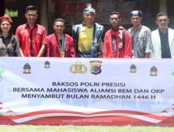 Bakti Sosial Polri Presisi Sambut Ramadhan 1446 H Secara Serentak, Polres Sumba Timur Laksanakan Bersama Mahasiswa