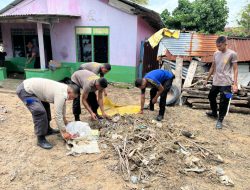 Bergerak Cepat, Ditpolairud Polda NTT Pulihkan Wilayah Terdampak Banjir Rob di Kupang Barat