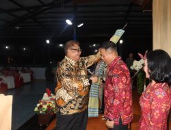 Sekda Kota Kupang Hadiri Pisah Sambut Dandim 1604