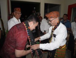 Wali Kota Kupang Hadiri Ibadah Syukur Ma’Somba Tedong dan Ma’Pabendan Bate di Gereja Toraja Jemaat Kupang