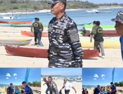 Lantamal VII Kupang Bersama Warga dan Mahasiswa Gelar Aksi Bersih Kawasan Pantai Tablolong