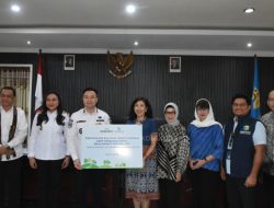 Pemkot Terima Bantuan CSR Kontainer Sampah dari Perbanas untuk Penguatan Sistem Pengelolaan Sampah