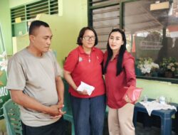 Persit Kodim 1627/RN Beri Tali Asih untuk Keluarga Almarhum Prada Lucky