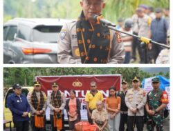 Polri Distribusikan Bantuan Kemanusiaan untuk Korban Bencana di Mauponggo, NTT