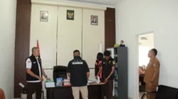 Usut Dugaan Penyimpangan Anggaran Pilkada 2024 Kejari Sumba Timur Geledah Kantor KPU