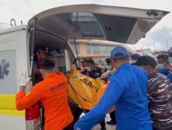 Polri Bergerak Cepat, Satu Jenazah Korban KM Putri Sakinah Ditemukan di Perairan Selat Padar