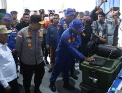 Polda NTT Kerahkan Teknologi Cangih Air Dalam Operasi SAR KM Putri Sakinah