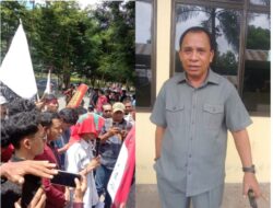 Anggota DPRD NTT Kasimirus Kolo Manyikapi Demo Mahasiswa : Hak Rakyat Memilih Tak Boleh Dikebiri
