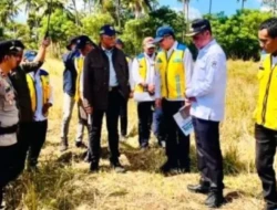 Tinjau Sumur Bor di Rote Ndao, Menteri PU Dorong Perluasan Layanan Irigasi dan Energi Surya untuk Ketahanan Pangan