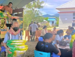 Biro PBJ Sekretariat Daerah NTT Baksos Pasar Murah di Perbatasan Sembako Ludes Dibeli