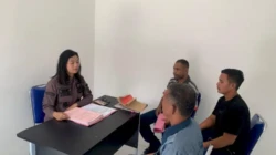 Penyidik Polsek Pahunga Lodu Limpahkan Tersangka Kasus Penganiayaan Hewan ke Kejari Waingapu