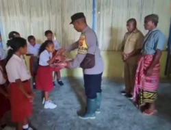 Dukung Pendidikan di TTS, Kapolda NTT Bantu Perlengkapan Sekolah bagi Siswa SDN Nununamat