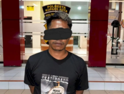 Jambret Beraksi di Depan Rumah Korban, Kalung Ditarik hingga Baju Robek! CCTV Bongkar Jejak Terduga Pelaku