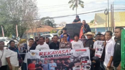 Keluarga Tujuh Terdakwa Kasus Bastian Bokol Soroti Dugaan Rekayasa Perkara, Minta Hakim Bebaskan Anak Mereka