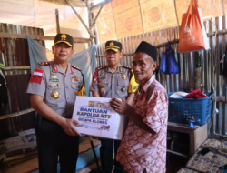 Kapolda NTT Temui Warga Korban Gempa di Golo Tanggar: Beri Bantuan hingga Bakti Kesehatan